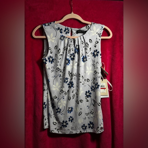 Tops - Floral Sleeveless Top